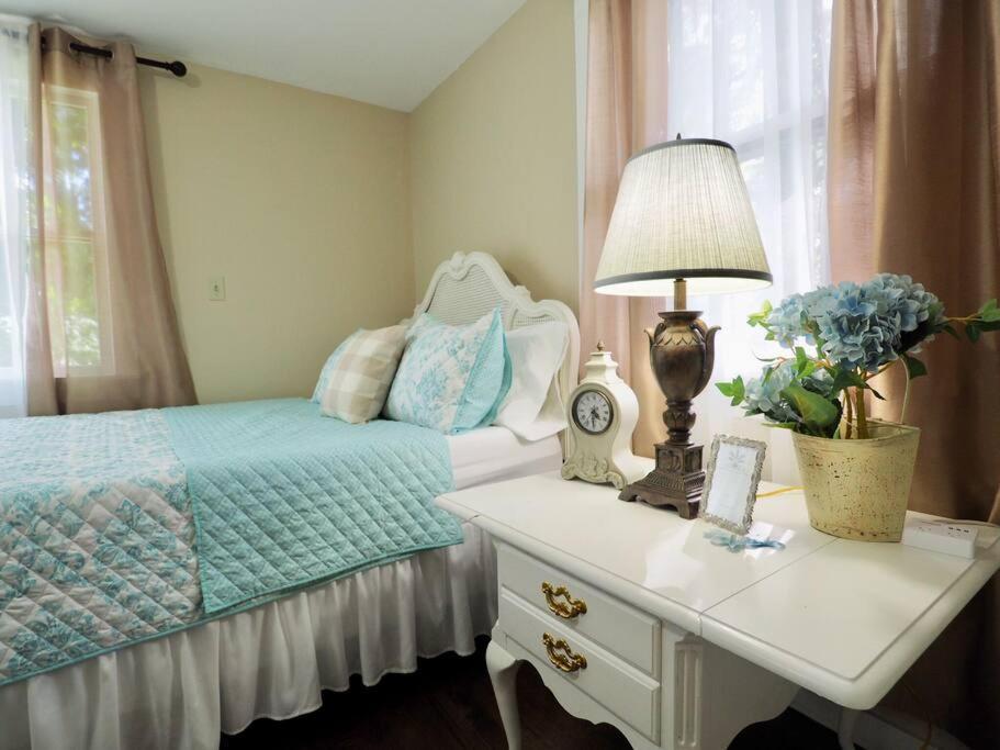 Maison De Jardin Yale For Large Groups New Haven